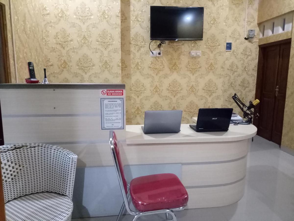 Wisma Andali Syariah Near Rsud Cideres Majalengka Extérieur photo