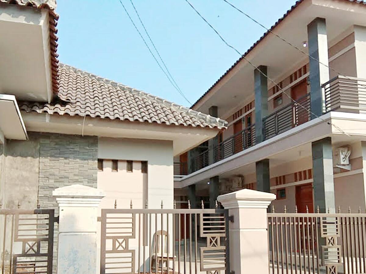 Wisma Andali Syariah Near Rsud Cideres Majalengka Extérieur photo