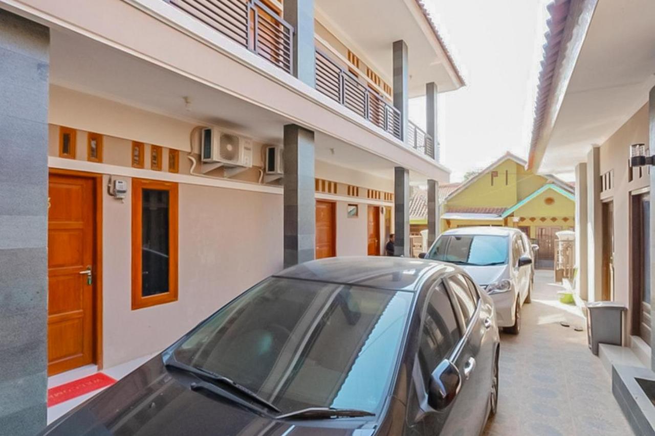 Wisma Andali Syariah Near Rsud Cideres Majalengka Extérieur photo